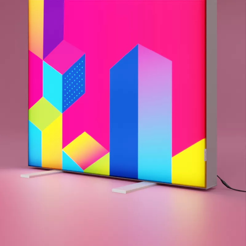 Unterer Bereich der PIXLIP POP Lightbox mit Standfüßen und beleuchtetem Textildruck