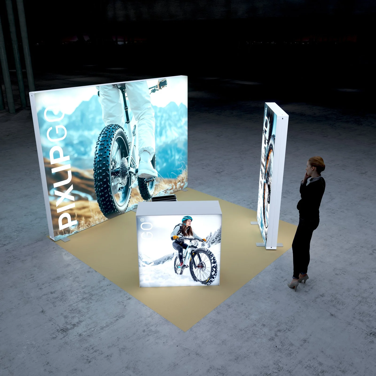 PIXLIP GO Messestand von oben betrachtet mit LED Rückwand, freistehender Stele und zentralem Counter auf 3x3 Meter Fläche